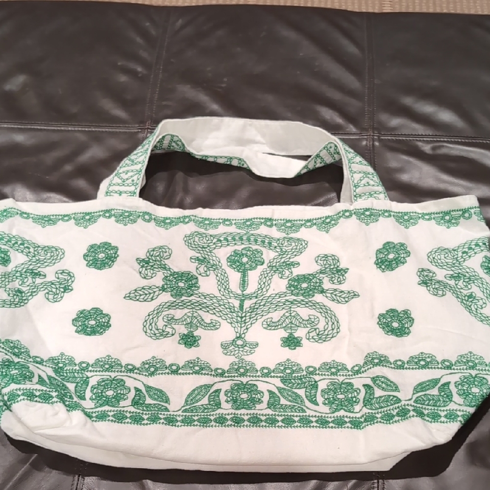 Johnny Was By J Jill Green and White Embroidered Tote Bag